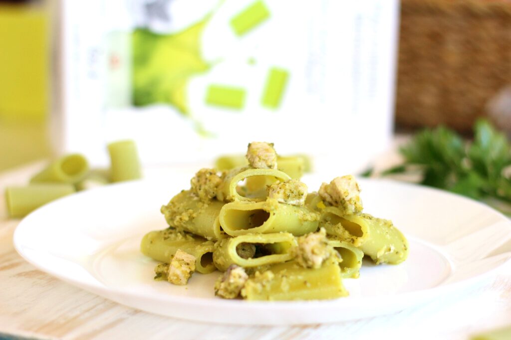 Paccheri al bergamotto con pesce spada e zucchine