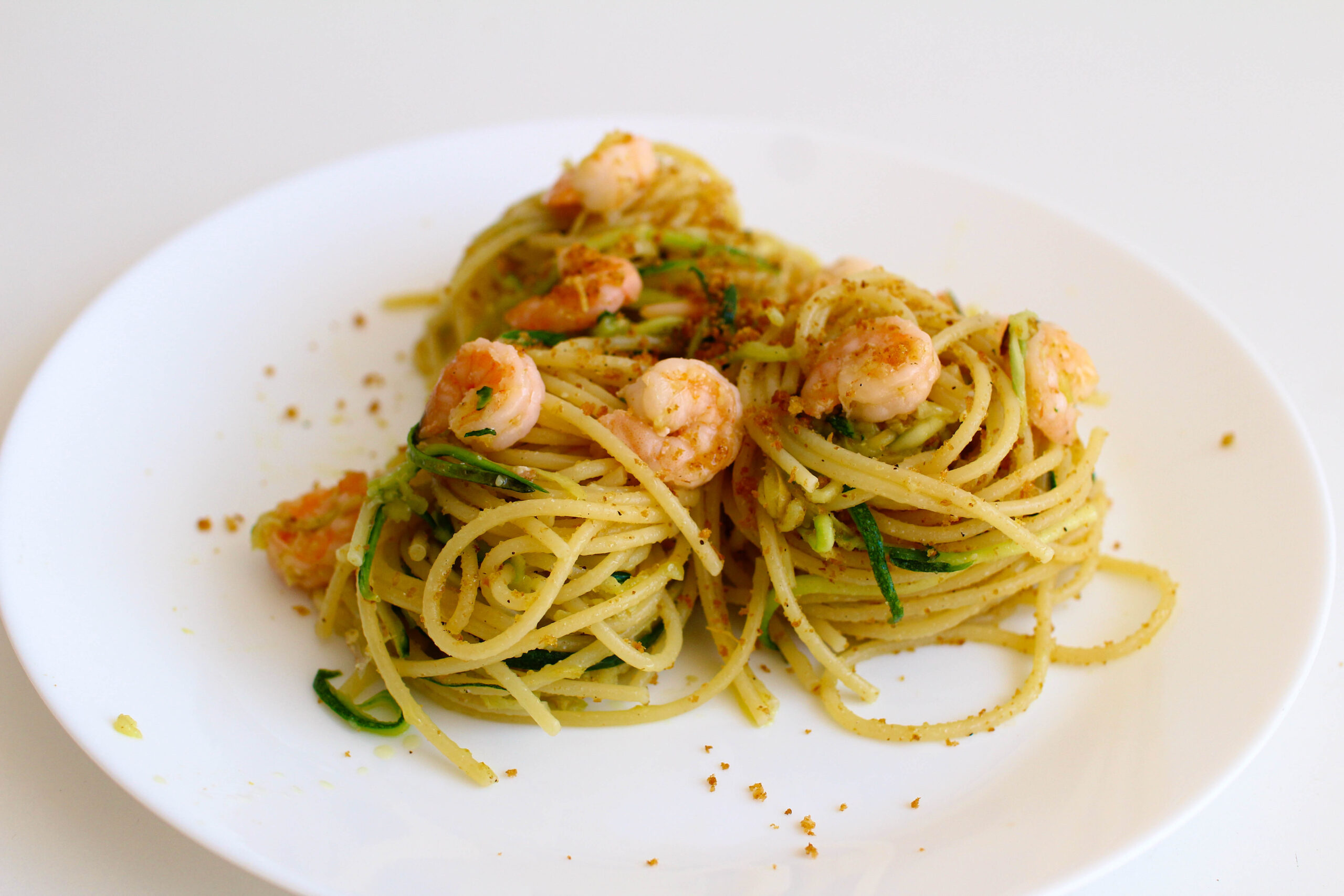 Ricetta Spaghetti di zucchine e patate con gamberi - Cucchiaio d